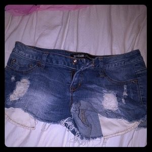 Cut off jean shorts